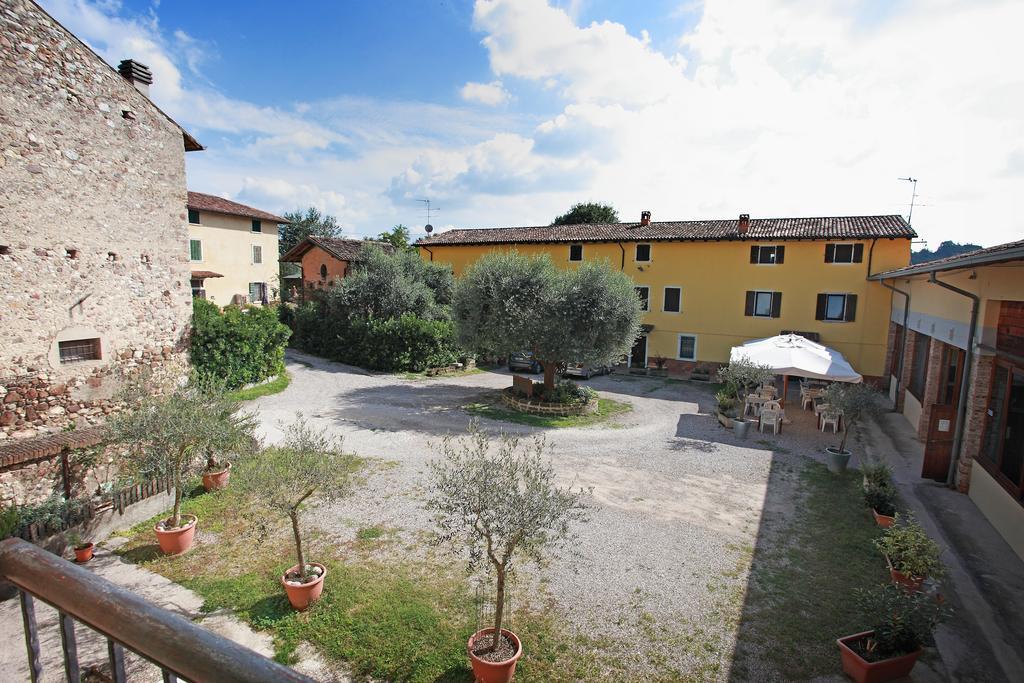 Agriturismo Licensì Del Bresà Vila Monzambano Exterior foto