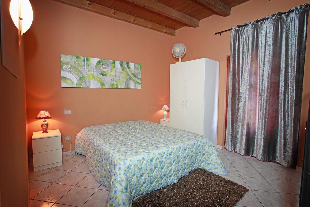 Agriturismo Licensì Del Bresà Vila Monzambano Quarto foto