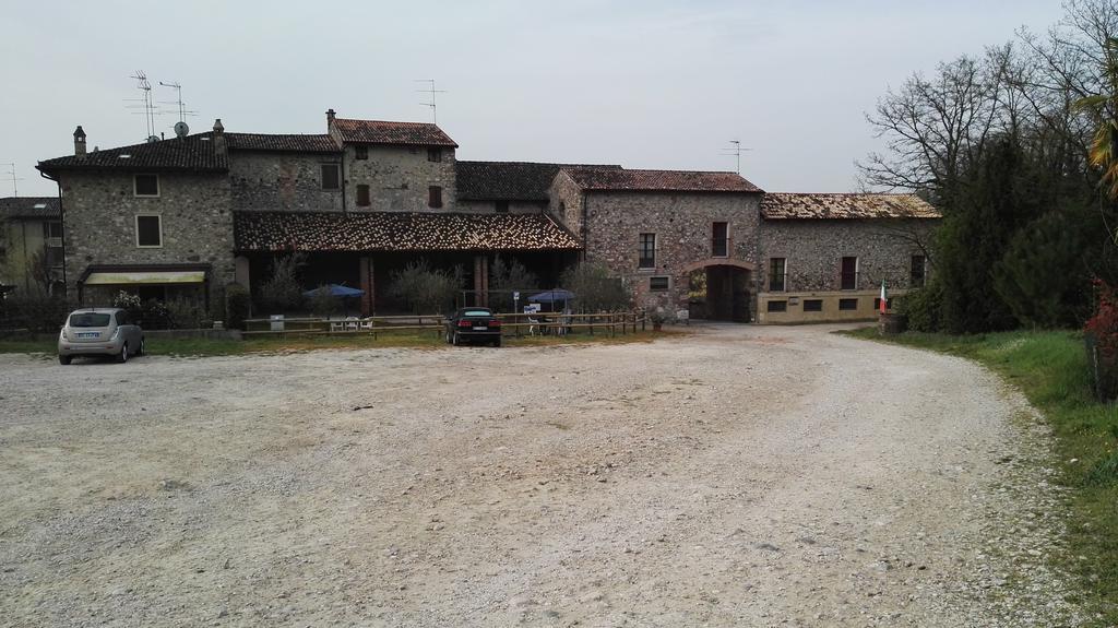 Agriturismo Licensì Del Bresà Vila Monzambano Exterior foto